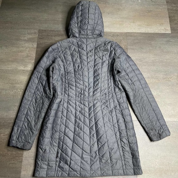 The North Face Thermoball Womens Parka Medium - Picture 3 of 4